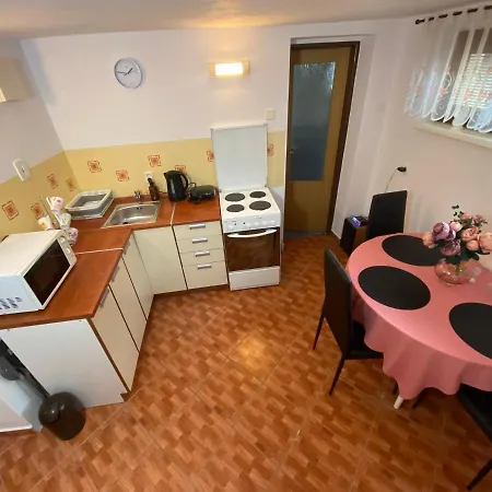 Privat Tilia Apartment Ivachnova Exterior photo